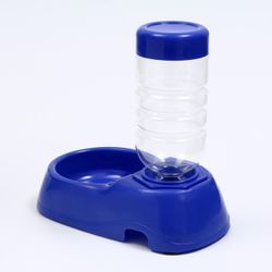 小型飲水機 現(xiàn)代生活的便捷飲水解決方案